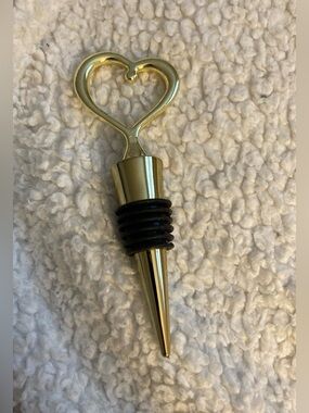 Gold Heart Wine Bottle Stopper -
